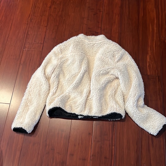 Jacket - Picture 3 of 4